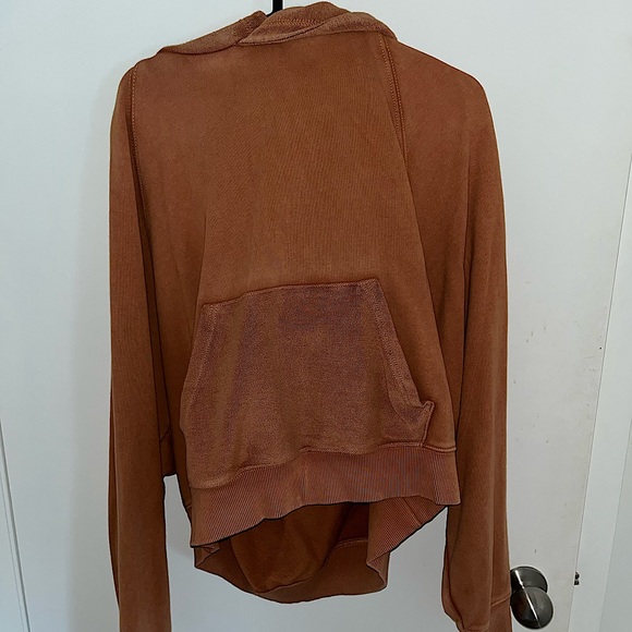 Aerie Luxe Inside Out Cropped Hoodie - Picture 2 of 5